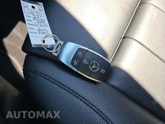 2021 Mercedes-Benz GLB 250 4MATIC – miniatura 8