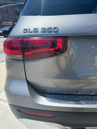 2021 Mercedes-Benz GLB 250 4MATIC - miniatura 8