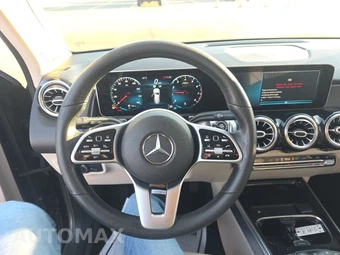 2021 Mercedes-Benz GLB 250 4MATIC – miniatura 16