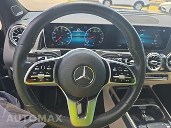 2021 Mercedes-Benz GLB 250 – miniatura 10