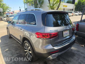 2021 Mercedes-Benz GLB 250 - miniatura 2