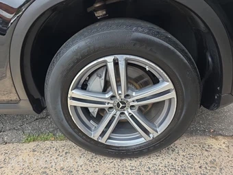 2021 Mercedes-Benz GLC 300 4MATIC - miniatura 9