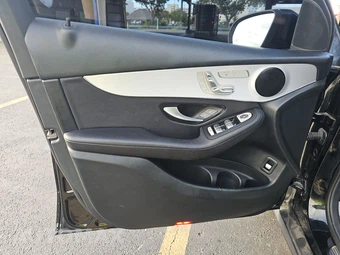2021 Mercedes-Benz GLC 300 4MATIC - miniatura 9