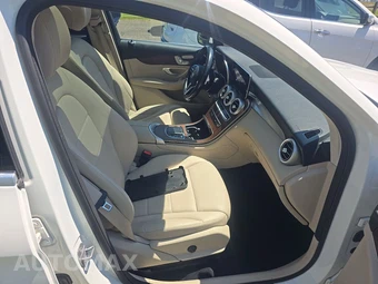 2021 Mercedes-Benz GLC 300 4MATIC - miniatura 8