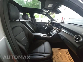 2021 Mercedes-Benz GLC 300 4MATIC - miniatura 8