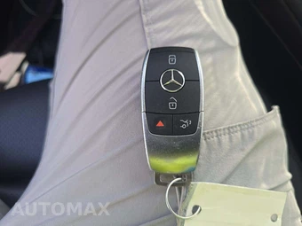 2021 Mercedes-Benz GLC 300 4MATIC - miniatura 8