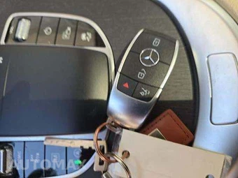 2021 Mercedes-Benz GLC 300 4MATIC - miniatura 8
