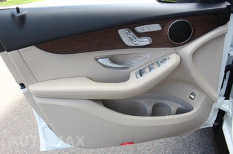 2021 Mercedes-Benz GLC 300 4MATIC - miniatura 29