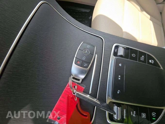 2021 Mercedes-Benz GLC 300 4MATIC - miniatura 8