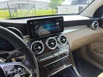 2021 Mercedes-Benz GLC 300 - miniatura 7
