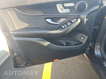 2021 Mercedes-Benz GLC 300 – miniatura 9