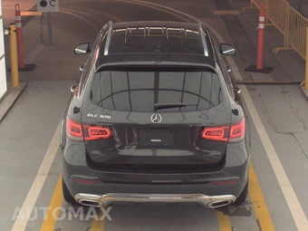 2021 Mercedes-Benz GLC 300 - miniatura 5