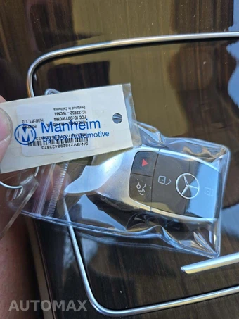 2021 Mercedes-Benz GLC 300 – miniatura 8