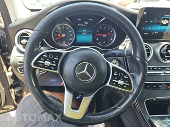 2021 Mercedes-Benz GLC 300 – miniatura 10