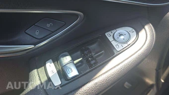2021 Mercedes-Benz GLC 300 – miniatura 27