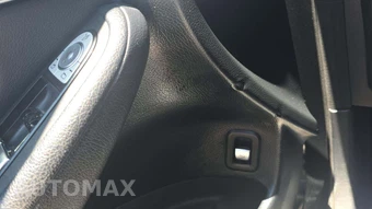 2021 Mercedes-Benz GLC 300 – miniatura 31