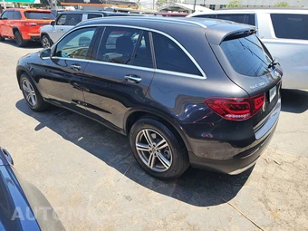 2021 Mercedes-Benz GLC 300 – miniatura 6