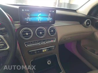 2021 Mercedes-Benz GLC 300 – miniatura 10