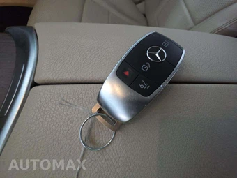 2021 Mercedes-Benz GLC 300 – miniatura 8