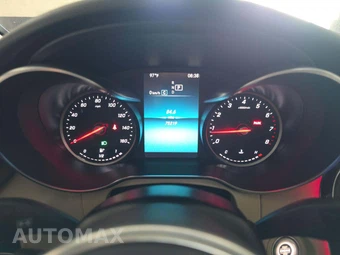 2021 Mercedes-Benz GLC 300 – miniatura 9