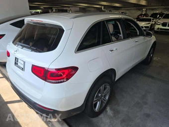 2021 Mercedes-Benz GLC 300 - miniatura 3