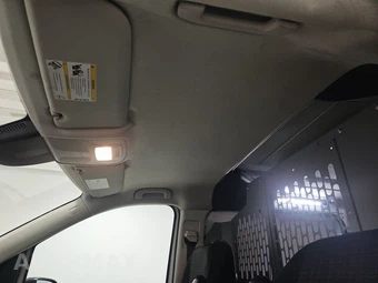 2021 Mercedes-Benz Metris Cargo Van 126.0" WB - miniatura 16