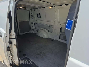2021 Mercedes-Benz Metris Cargo Van 135.0" WB - miniatura 16