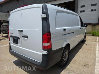 2021 Mercedes-Benz Metris Cargo Van 135.0" WB - miniatura 3