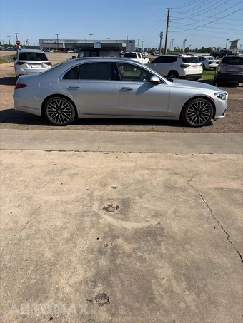 2021 Mercedes-Benz S 580 4MATIC Sedan - miniatura 3
