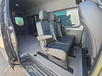2021 Mercedes-Benz Sprinter 2500 Crew Van High Roof 170.0" WB - miniatura 16