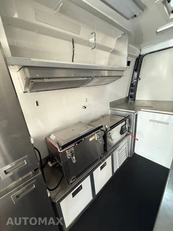 2021 Mercedes-Benz Sprinter 4500 Cargo Van DRW High Roof 170.0" WB - miniatura 21
