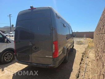 2021 Mercedes-Benz Sprinter 4500 Cargo Van DRW High Roof 170.0" WB - miniatura 3