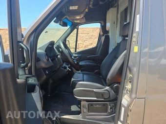 2021 Mercedes-Benz Sprinter 4500 Cargo Van DRW High Roof 170.0" WB - miniatura 6