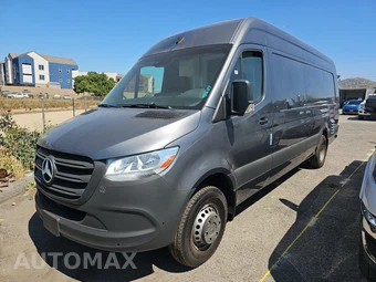 2021 Mercedes-Benz Sprinter 4500 Crew Van DRW High Roof 170.0" WB