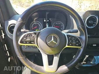 2021 Mercedes-Benz Sprinter 4500 Crew Van DRW High Roof 170.0" WB - miniatura 10