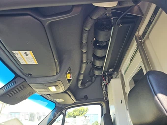 2021 Mercedes-Benz Sprinter 4500 Crew Van DRW High Roof 170.0" WB - miniatura 13