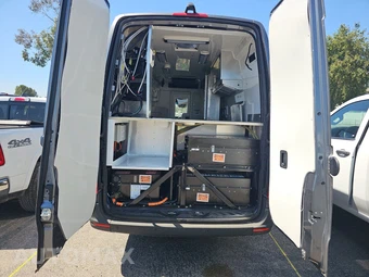 2021 Mercedes-Benz Sprinter 4500 Crew Van DRW High Roof 170.0" WB - miniatura 16