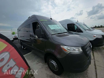 2021 Mercedes-Benz Sprinter 4500 Crew Van DRW High Roof 170.0" WB - miniatura 4