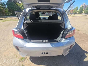 2021 Mitsubishi Mirage ES – miniatura 11