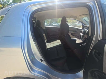 2021 Mitsubishi Mirage ES – miniatura 13