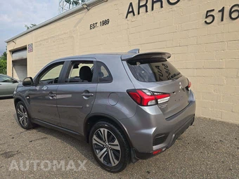 2021 Mitsubishi Outlander Sport 2.0 ES - miniatura 2