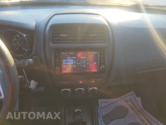 2021 Mitsubishi Outlander Sport 2.0 ES - miniatura 11