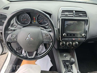 2021 Mitsubishi Outlander Sport 2.0 ES - miniatura 10