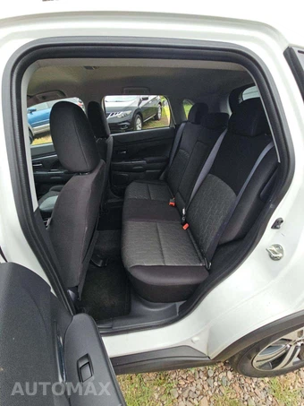 2021 Mitsubishi Outlander Sport 2.0 LE - miniatura 10