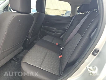2021 Mitsubishi Outlander Sport 2.0 LE - miniatura 13