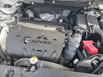 2021 Mitsubishi Outlander Sport 2.0 LE - miniatura 15