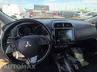 2021 Mitsubishi Outlander Sport 2.0 LE - miniatura 11