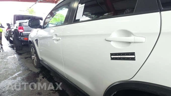 2021 Mitsubishi Outlander Sport 2.0 LE - miniatura 28