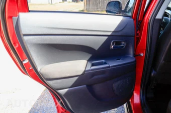 2021 Mitsubishi Outlander Sport 2.0 S - miniatura 19