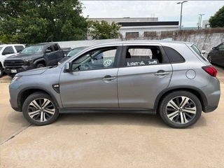 2021 Mitsubishi Outlander Sport - miniatura 8
